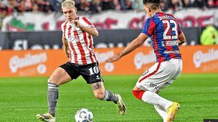 Estudiantes fue local en el Estadio UNO.