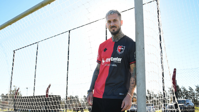 Newells espera que se le abra el arco con la incorporación de Darío Benedetto.