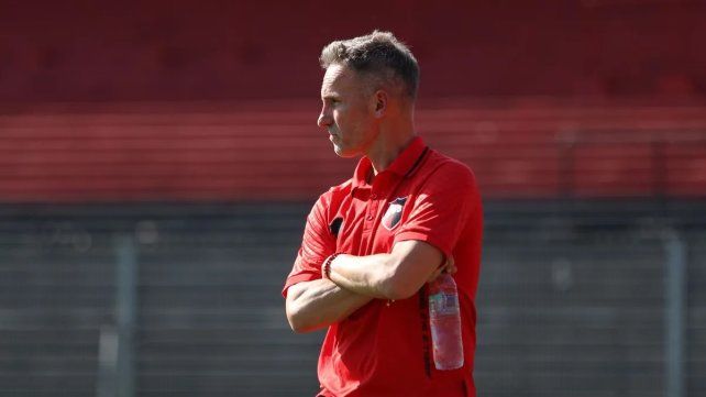 Bernardi, el piloto de tormentas en Newells que debutará ante Unión Bernardi, el piloto de tormentas en Newells que debutará ante Unión
