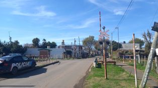 Insólito: arrestado por robar la barrera ferroviaria de un paso a nivel