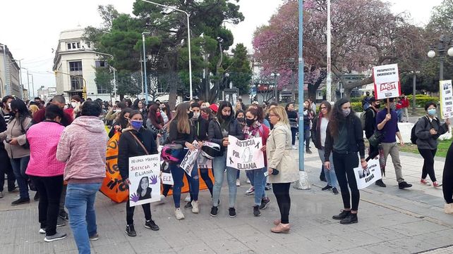 Marcharon en Paraná para pedir justicia por el femicidio de Eliana Ledesma