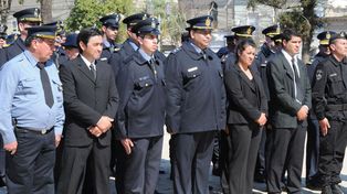 Abonan la segunda cuota del retroactivo por ascensos policiales 2012