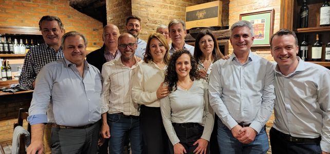 Los principales dirigentes del PS provincial se reunieron anoche en la ciudad de Santa Fe.