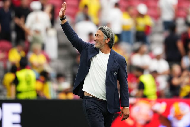 El entrenador Murat Yakin adelantó que no contará con Johan Manzambi este sábado.