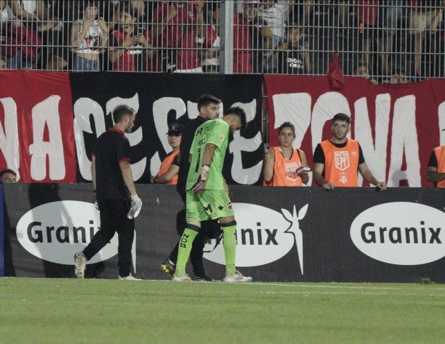 Lucas Hoyos se lesion&oacute; ante Independiente y permanecer&aacute; varios meses inactivos. Fue su mejor partido en Newell's