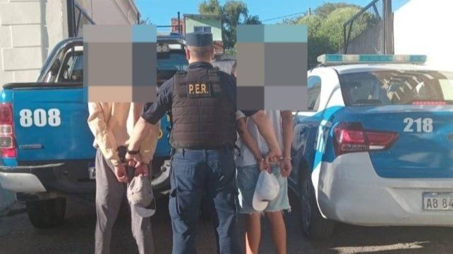 Paraná: adolescentes arrojaban botellas con combustible a una vivienda y fueron detenidos