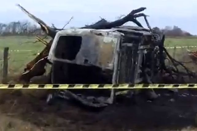 Un vehículo salió de la ruta, chocó un árbol y dejó como saldo un joven muerto
