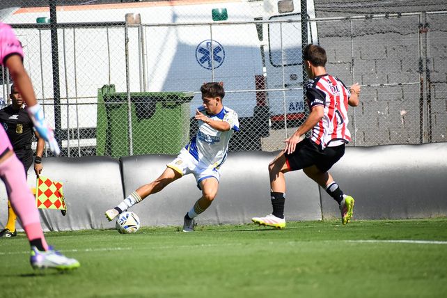 La reserva de Central cortó la racha de tres partidos sin triunfos que arrastraba. Llegó a los 8 puntos.