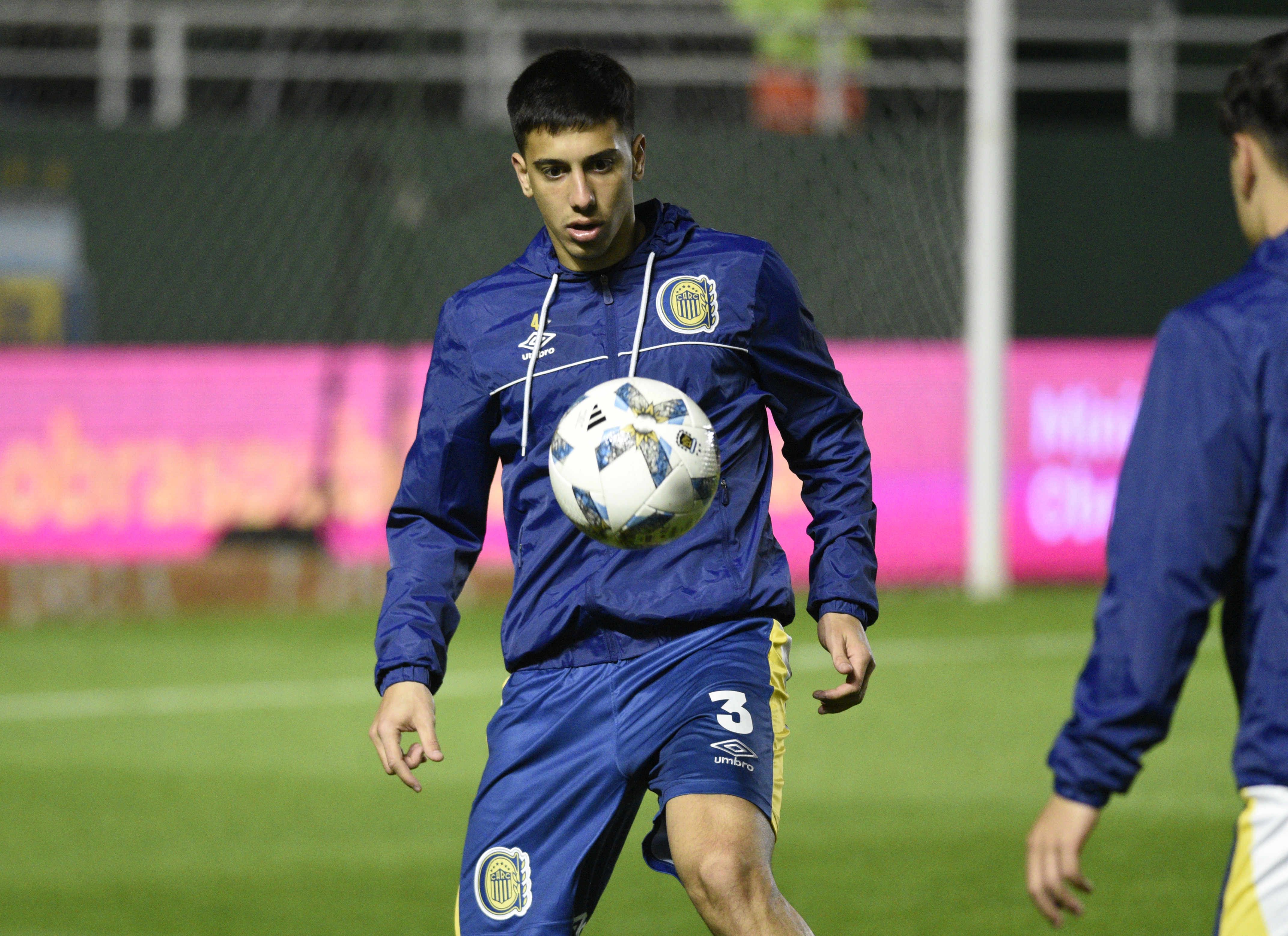 Agustín Sández viene de jugar como central ante Arsenal