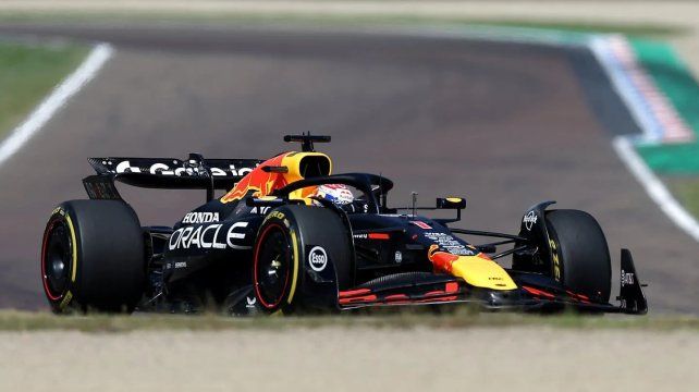Verstappen dio cátedra y ganó de principio a fin en Imola