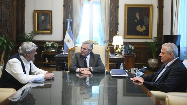 Alberto Fernández se reunión con el titular de UDA, Sergio Romero