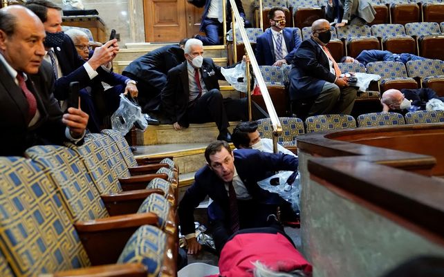 La toma del Capitolio de los EE. UU. en imágenes