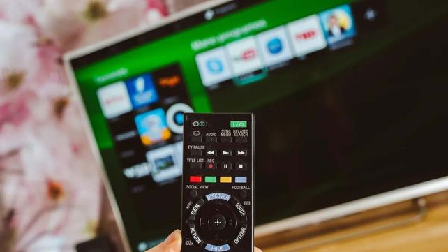 Las fábricas y empresas esperan que el gobierno habilite la compra de Smart TVs en 30 cuotas&nbsp;