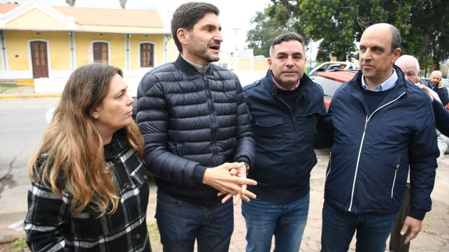 Iván Ludueña tuvo un importante apoyo de Pullaro y los candidatos a diputados Corral y Di Stéfano.