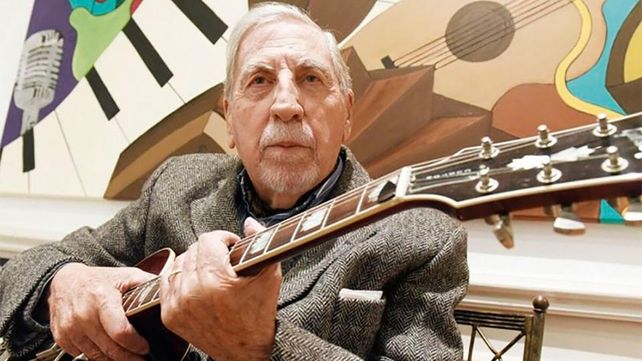 Horacio Malvicino es considerado uno de los pioneros del jazz moderno en la Argentina y fue miembro de las distintas formaciones de Astor Piazzolla.