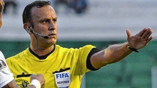 Caruso Lombardi liquidó a Herrera por el arbitraje en Unión-Central Córdoba