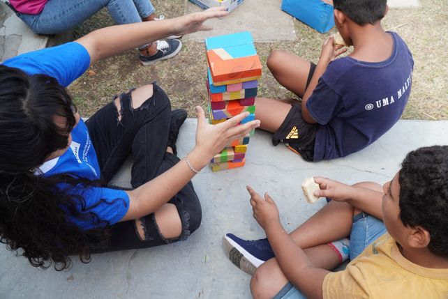 El programa brinda acompañamiento académico y socioemocional a los participantes