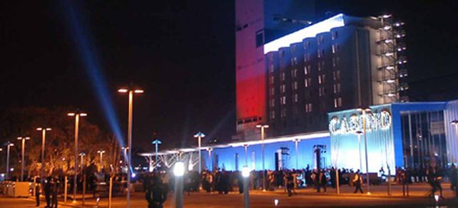 Casino Santa Fe: cerrar&iacute;a de ma&ntilde;ana porque estatales se escapan del trabajo
