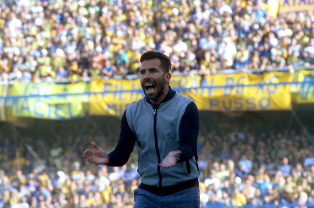 Carlos Tevez espera obtener un buen resultado ante Atlético en Tucumán.