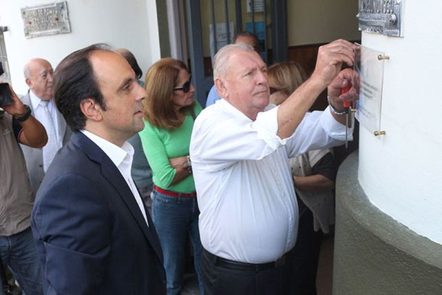 El Municipio distingue a las instituciones que cobijaron a los inundados en 2003