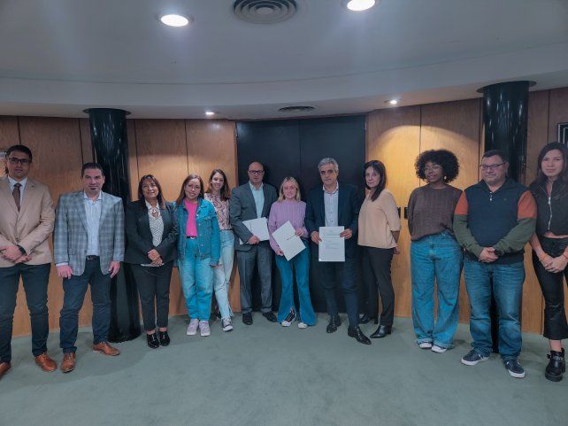 Más de 3000 jóvenes ya poseen su cuenta de Banco Municipal