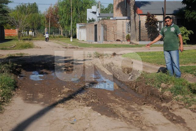 Intransitables. Así están la mayoría de las calles en casi todo el barrio.