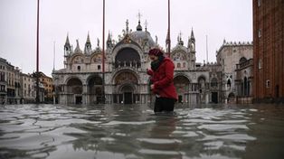 La peor inundación desde 1966 pone de rodillas a Venecia