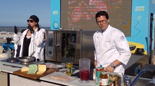 El chef Luciano Nanni preparó pacú asado, gratinado con quesos regionales y hongos, entre otros platos.