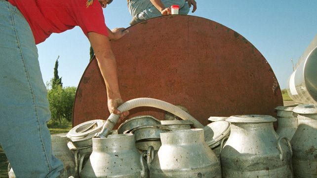 Se duplicó la demanda de la leche suelta, aunque su consumo está desaconsejado