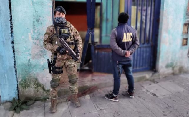 Kevin B. fue detenido el miércoles pasado en Garay al 5300. Hace un año y medio sobrevivió a una balacera en la que recibió un balazo en la cabeza.