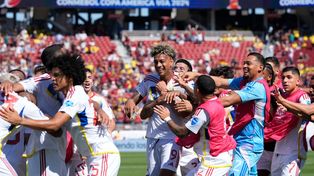 Venezuela está a punto de consumar una histórica clasificación, como primera de su grupo en la Copa América. Mínima chance de enfrentar a Argentina.