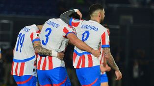 La celebración del triunfo. El enfrentamiento Paraguay-Chile fue de los dos técnicos argentinos que se juegan cosas importantes.