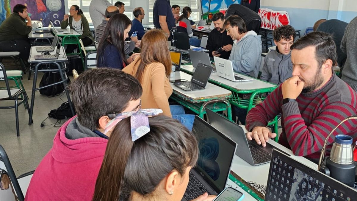 Más de 1.200 docentes se capacitaron y 171 escuelas recibieron 372 kits ...
