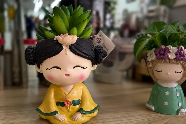 Con decoraciones que hacen referencia a China, los bazares también buscan acercar la cultura de su país a los argentinos.