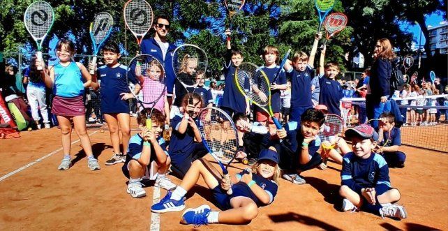 Unos cien niños de todos los clubes de la ciudad participaron del evento.