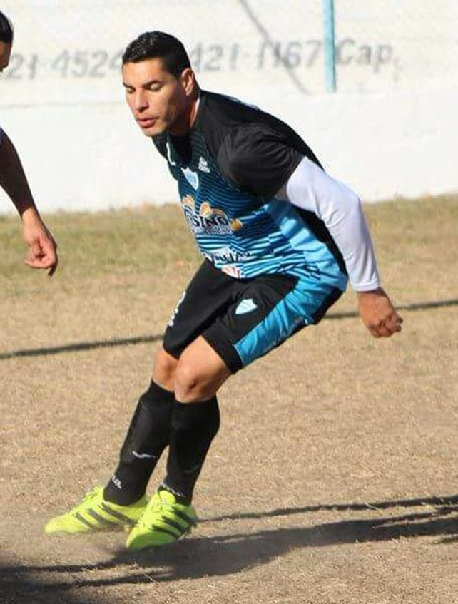 Accidente, sexo y final de carrera para un futbolista en San Juan