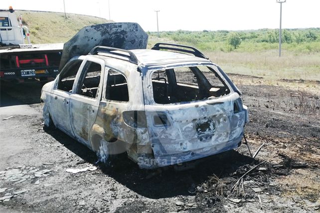 Se incendió un auto en la ruta 168 pero su conductor resultó ileso