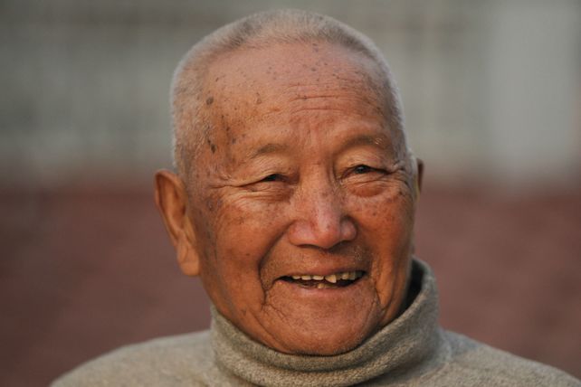 Figura. Min Bahadur Sherchan