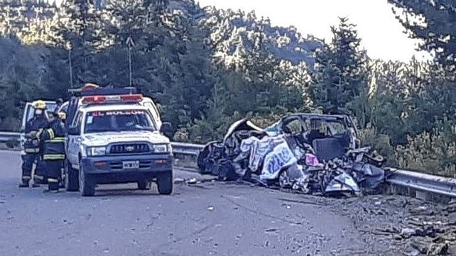 Tres turistas santafesinos murieron en un choque frontal cerca de San Carlos de Bariloche