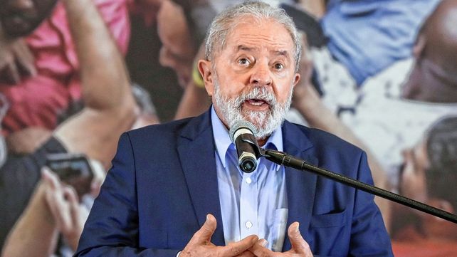 Votó Lula y aseguró que Brasil volverá a la normalidad