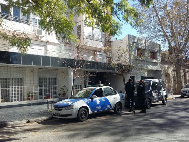 El operativo frente a la casa de Tiki Martínez.