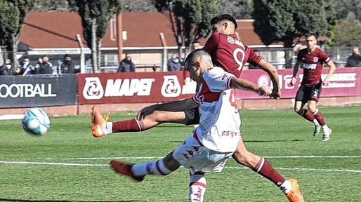 Lanús lo dio vuelta y festejó ante Unión en Reserva