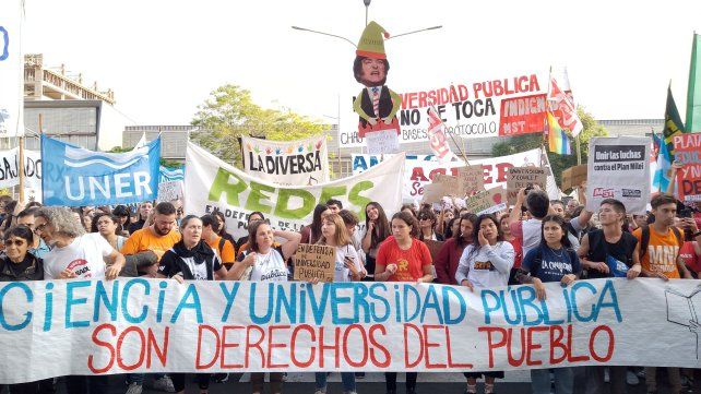 Comienza la semana con un paro de 72 horas de docentes universitarios