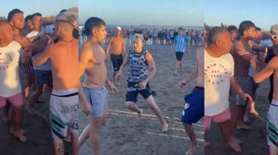 Video: un picadito de fútbol en Mar del Plata terminó en una batalla campal