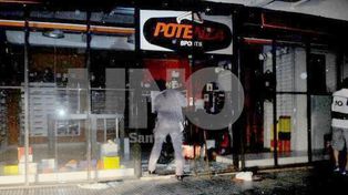 Algunos comercios permanecen cerrados y no hay actividad bancaria en la ciudad por falta de presencia policial