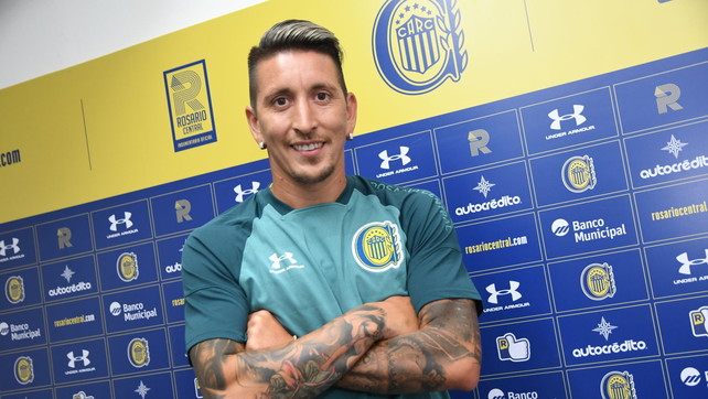 Carloni: Negociamos con Unión la cláusula de Martínez