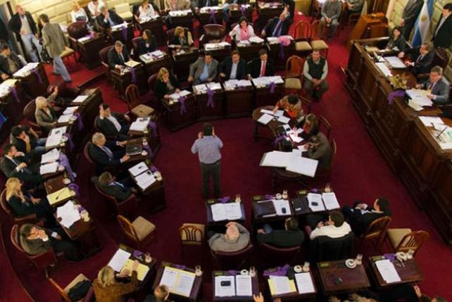 Es una falacia decir que con 3000 nombramientos se incrementa el gasto público