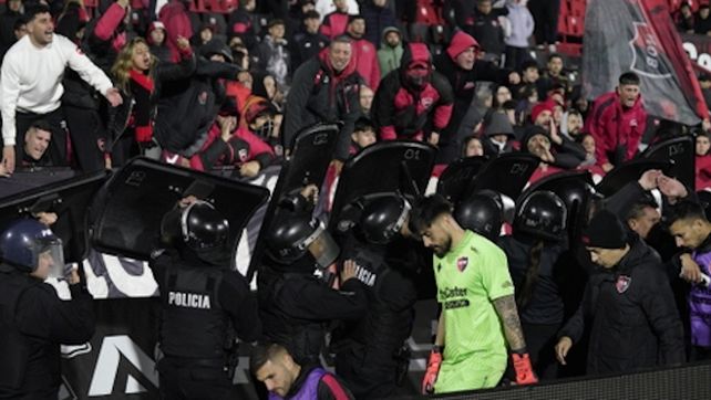 Newells: todos reprobados en la dura derrota ante Racing en el Coloso