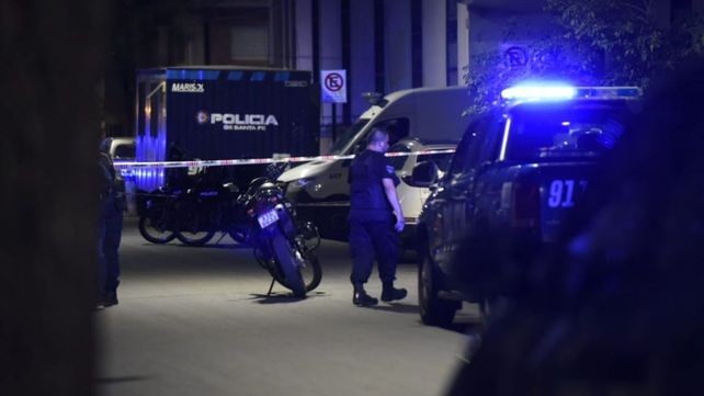 La entrada de la Guardia del Hospital Provincial por calle Zeballos, el lugar donde fue asesinado el subinspector Leoncio Bermúdez. 