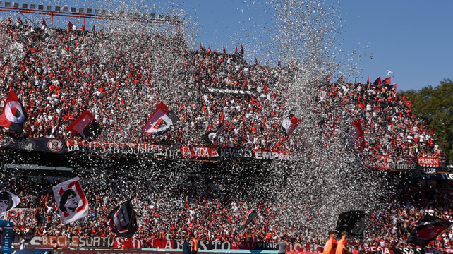 Hinchada Leprosa. Newells tiene sus compromisos como visitante ante Aldosivi y Defensa y Justicia.